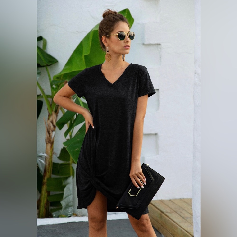 NWOT! Black V-Neck T-Shirt Dress (Medium)